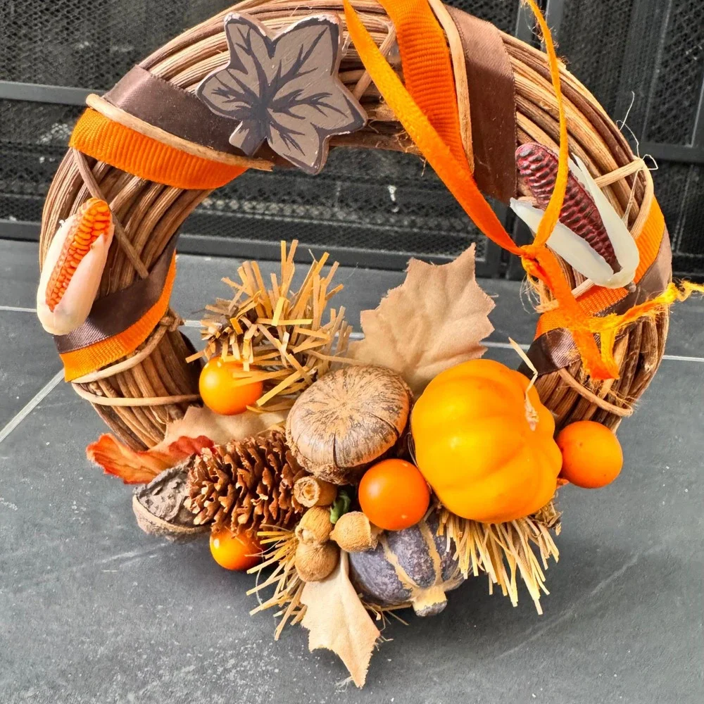 VTG Fall Harvest‎ Mini Wreath Orange Pumpkins Pine Cone Autumn Decor 6 Inch